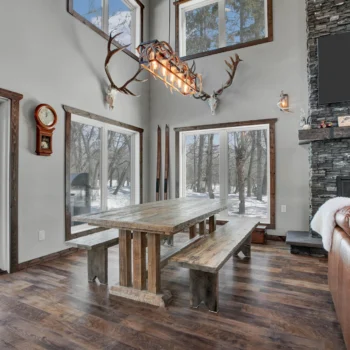 Drop-Tine Ranch dining room