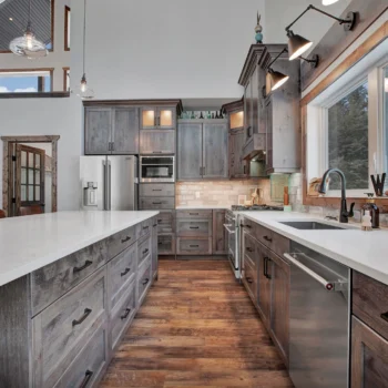 Drop-Tine Ranch kitchen